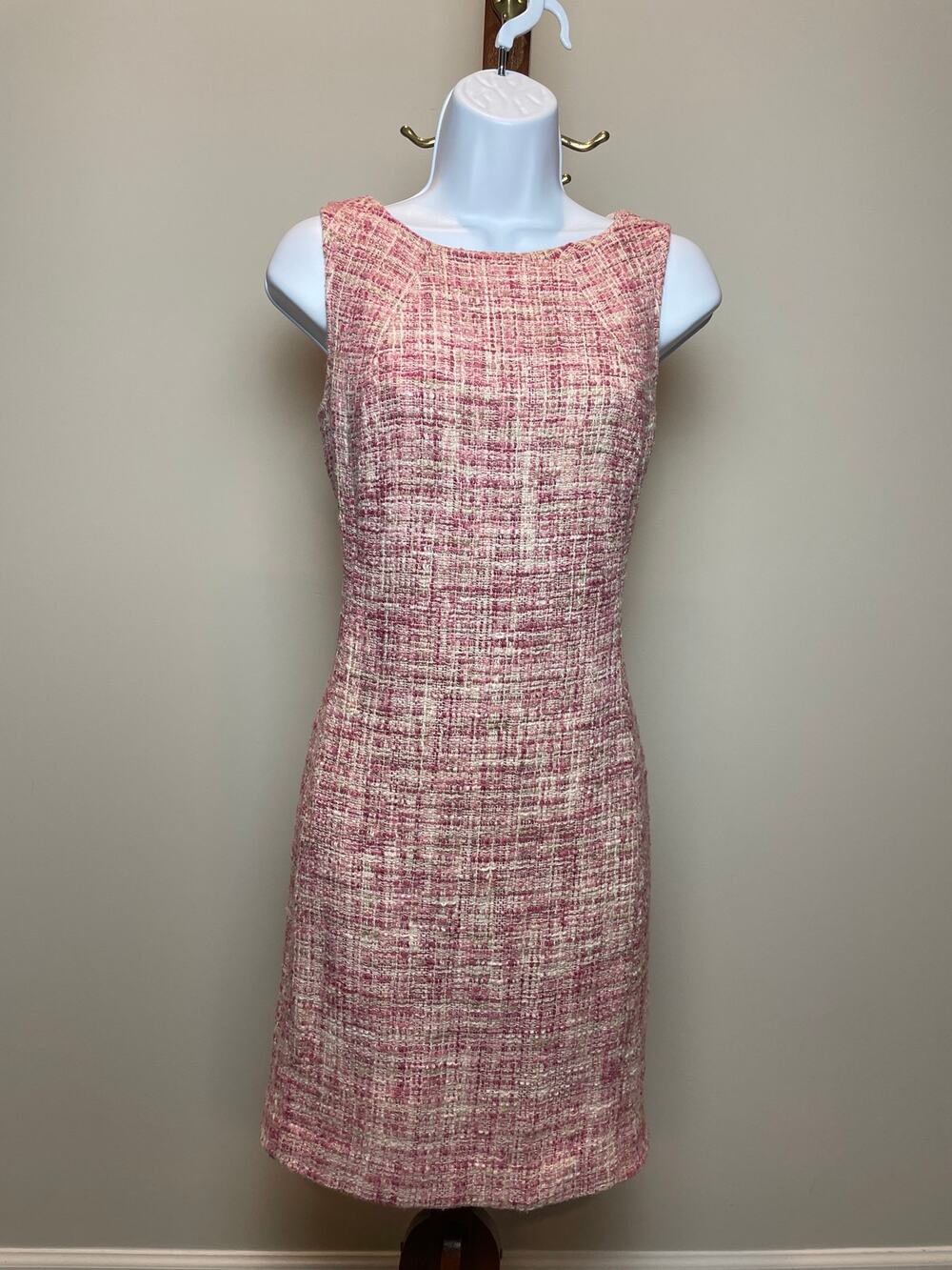 Talbots Dress Size 6 Pink Cream Twill Sheath Sleeveless Fully Lined Classic